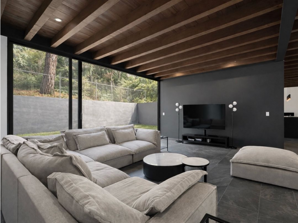 CASA EN VENTA Y RENTA CON ALBERCA,TERRAZA,ASADOR Y JARDIN | AVANDARO — foto 4