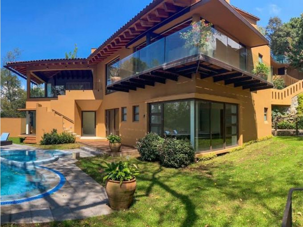 CASA EN VENTA EL MIRADOR VALLE DE BRAVO