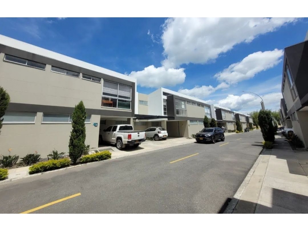 Casa en venta y/o Alquiler sector Gualanday