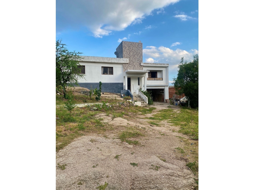 CASA EN VILLA DEL LAGO,CON EXCELENTE VISTA, RECIBE MENOR — foto 4