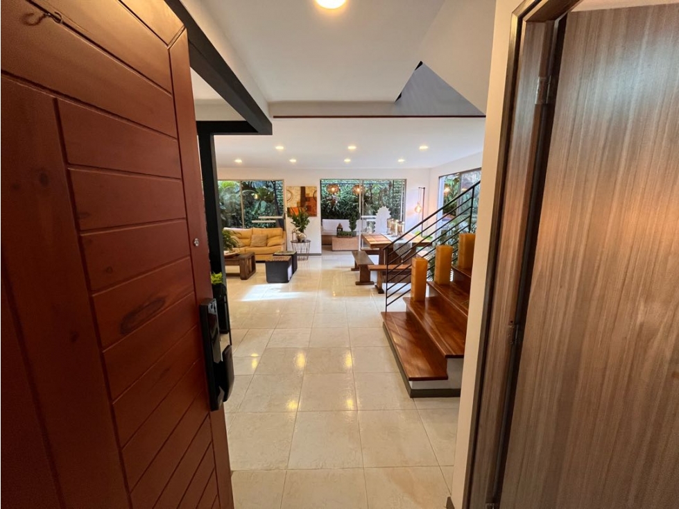 CASA EN VENTA EN ENVIGADO LOMA DEL ATRAVESADO — foto 2