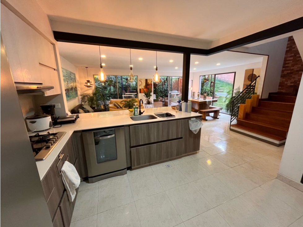 CASA EN VENTA EN ENVIGADO LOMA DEL ATRAVESADO — foto 6