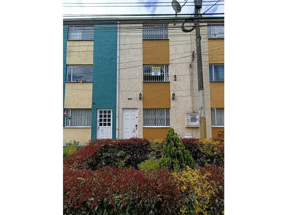 Casa en venta, villas de granada, Bogota.