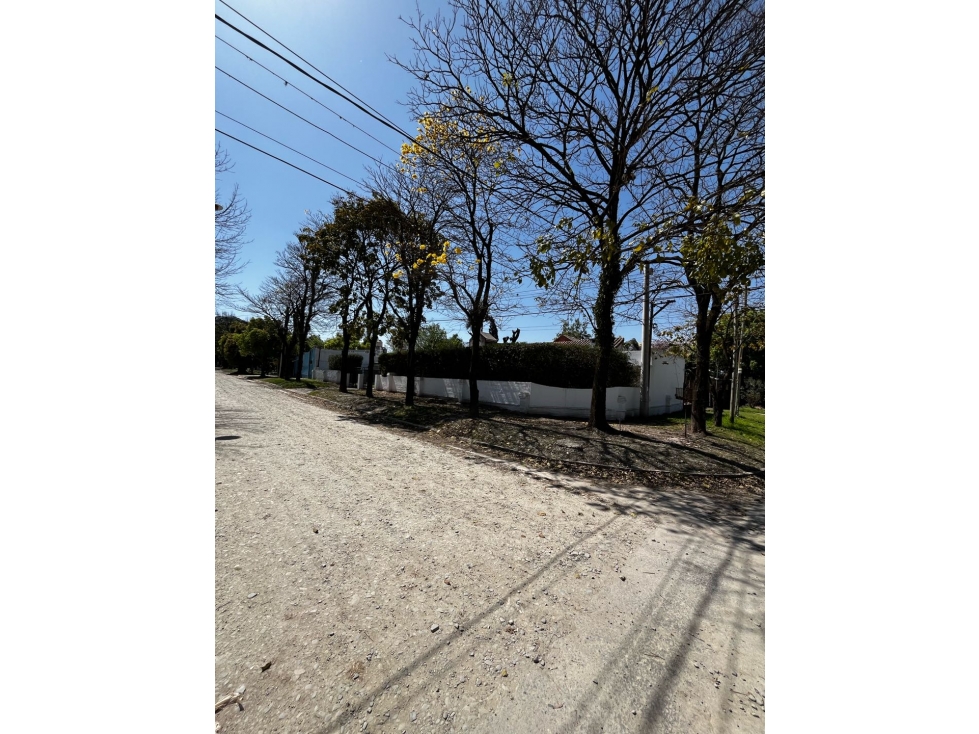 Casa esquina en las Acacias y los Ceibos Yerba buena — foto 2