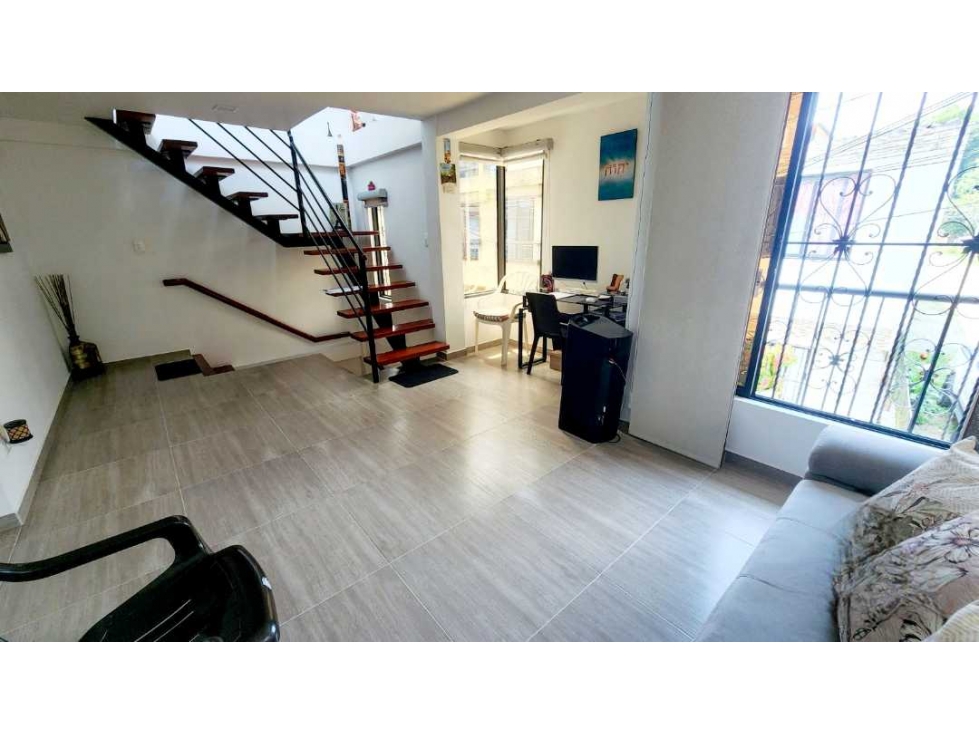 Casa esquinera con 6 rentas en Santa Isabel Dosquebradas — foto 3