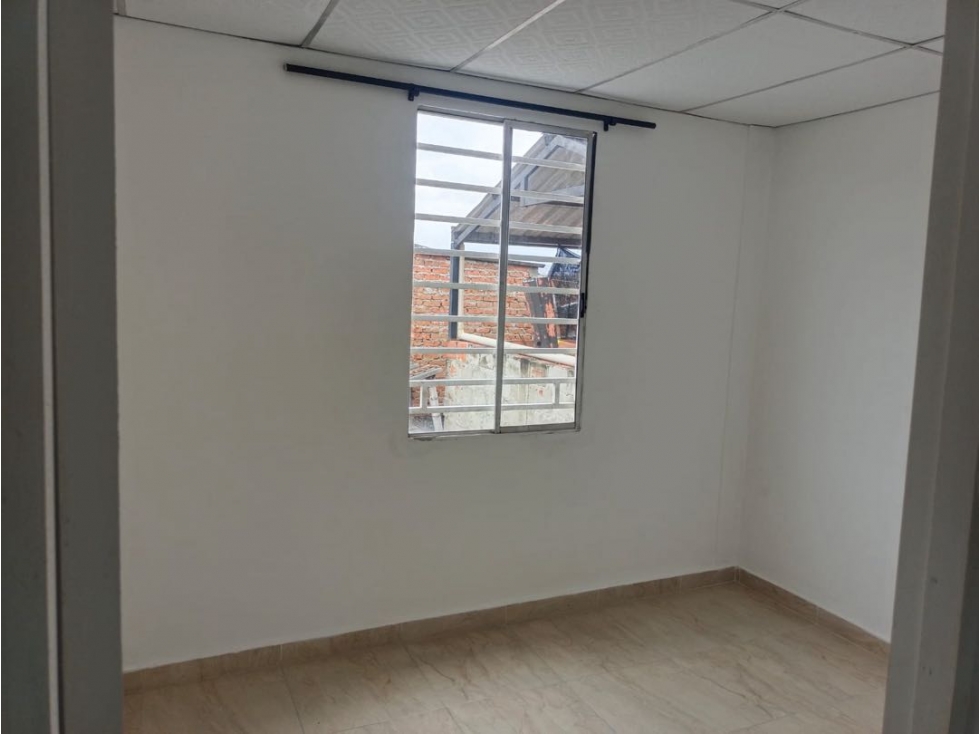 Casa esquinera con apartamentos en venta Barrio La Italia Palmira - 2