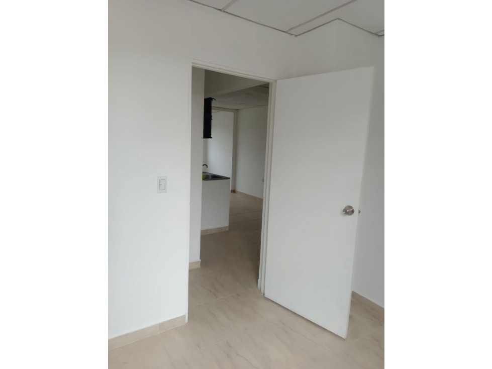 Casa esquinera con apartamentos en venta Barrio La Italia Palmira - 3