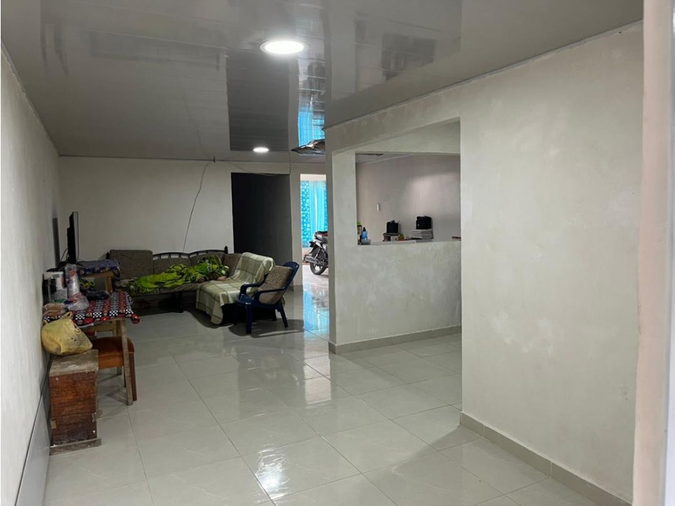 Casa esquinera con plancha en venta - Santa Elena El Cerrito Valle - 1