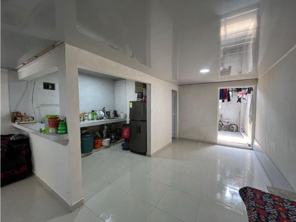 Casa esquinera con plancha en venta - Santa Elena El Cerrito Valle - 2