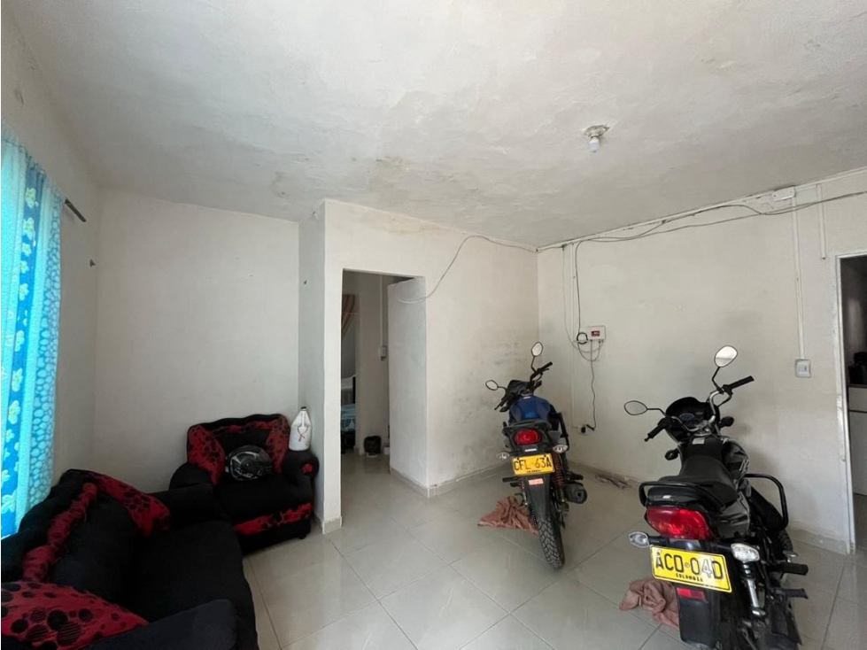 Casa esquinera con plancha en venta - Santa Elena El Cerrito Valle - 3