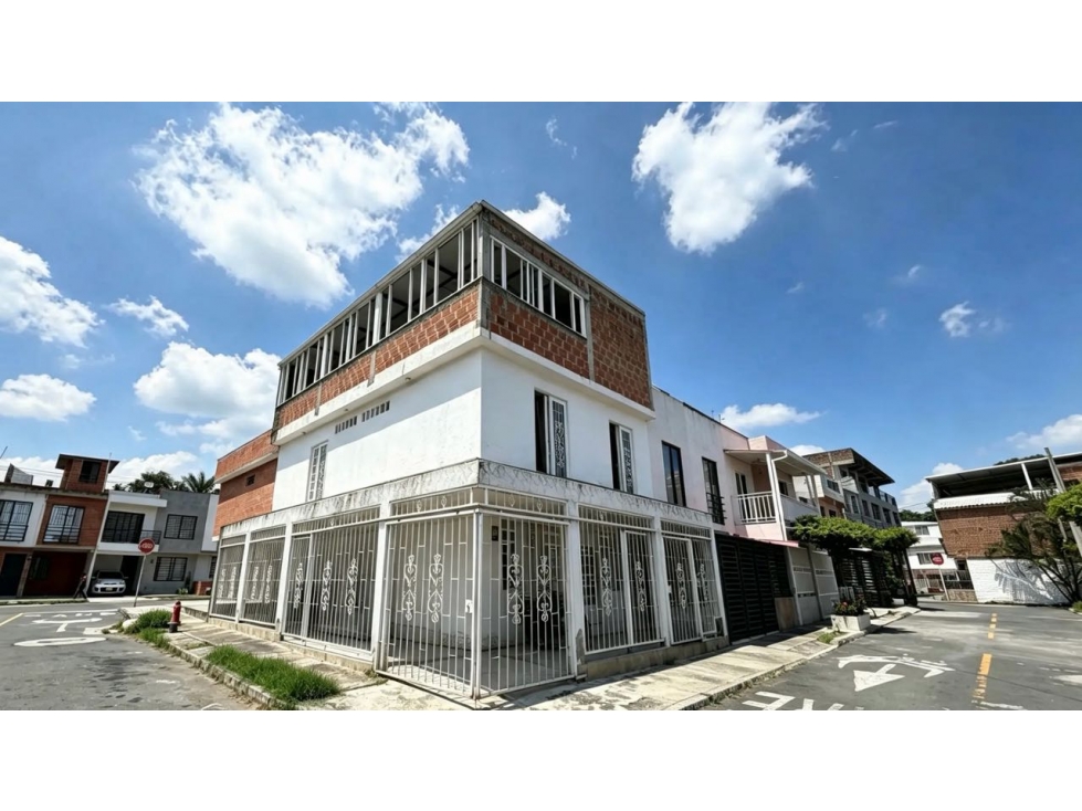 Casa esquinera con terraza en venta | Brisas del Bosque - Palmira