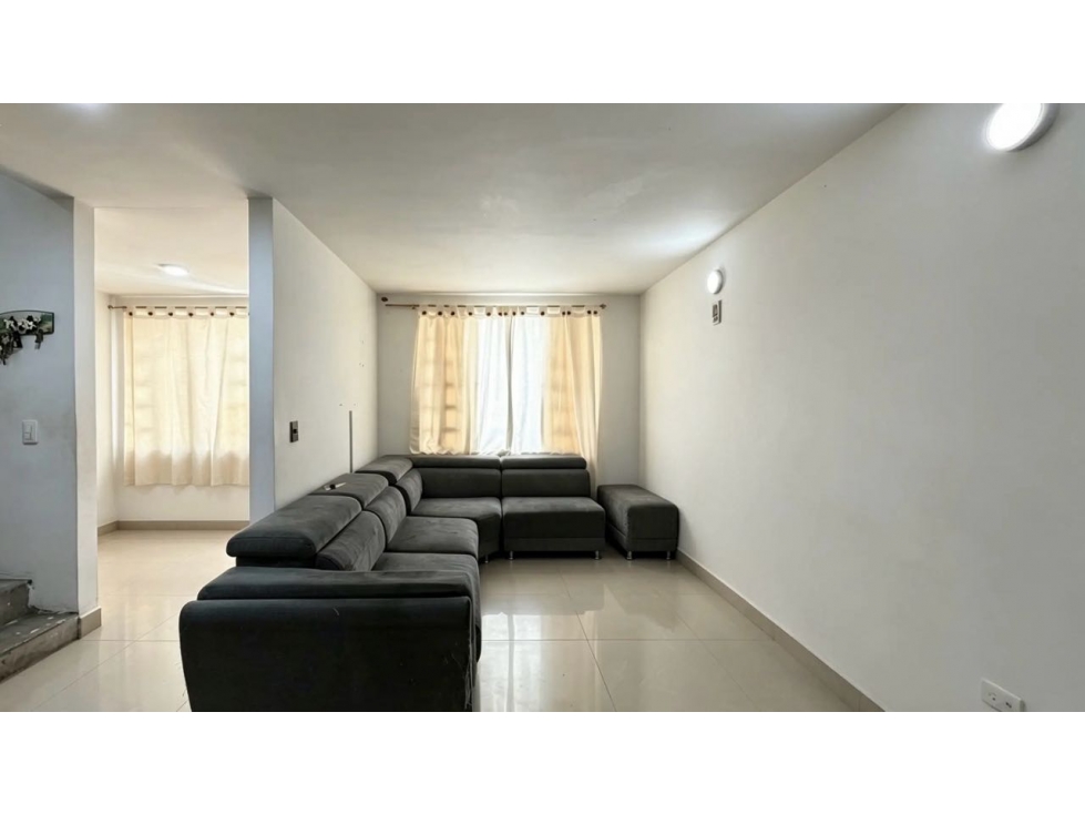 Casa esquinera con terraza en venta | Brisas del Bosque - Palmira — foto 2