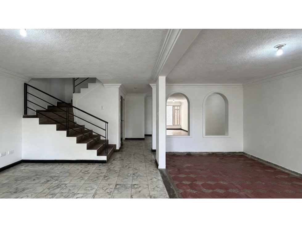 Casa esquinera con terraza en venta | Las Flores - Palmira — foto 2