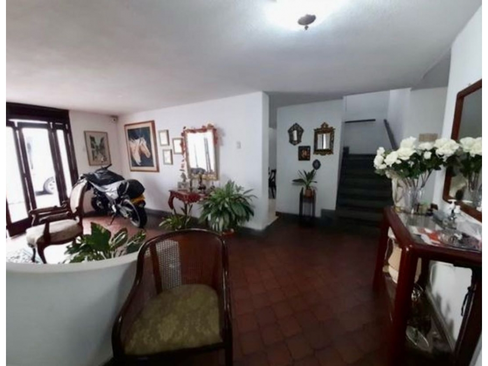 Casa esquinera de dos pisos en venta - Barrio Mirriñao Palmira Valle — foto 4