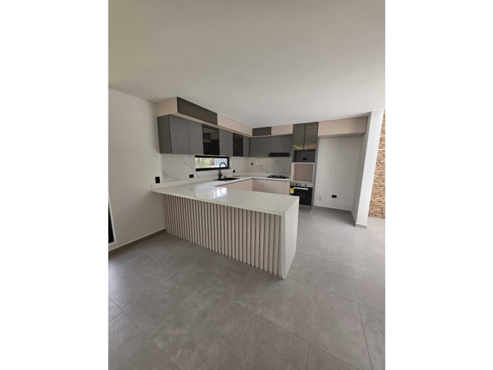 Casa esquinera de lujo en sector de Valles, La Ceja 151 m² — foto 3