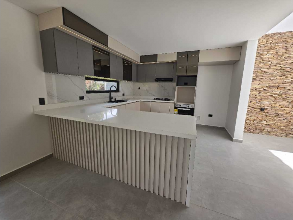 Casa esquinera de lujo en sector de Valles, La Ceja 151 m² — foto 4