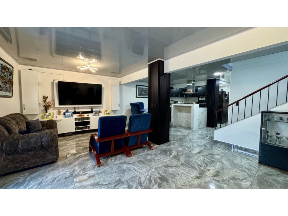 Casa esquinera de tres pisos en venta permuta Barrio Santa Ana Palmira — foto 2