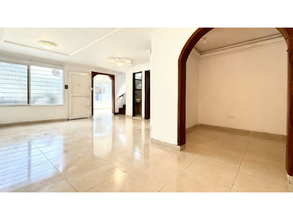 Casa esquinera de tres pisos en venta | Las Flores - Palmira — foto 5