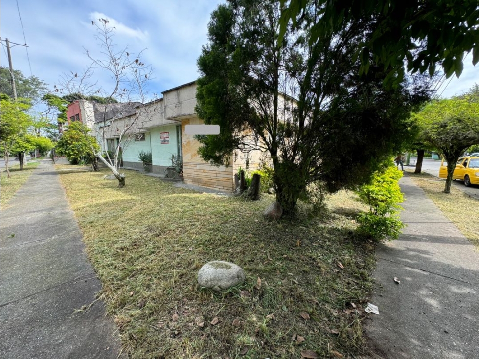 Casa esquinera de una planta en venta Barrio Las Mercedes Palmira - 3