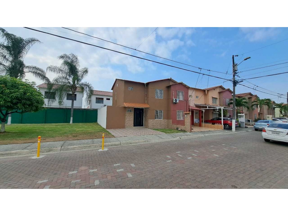 Casa Esquinera en Alquiler | Málaga 1 VíaSalitre - 2