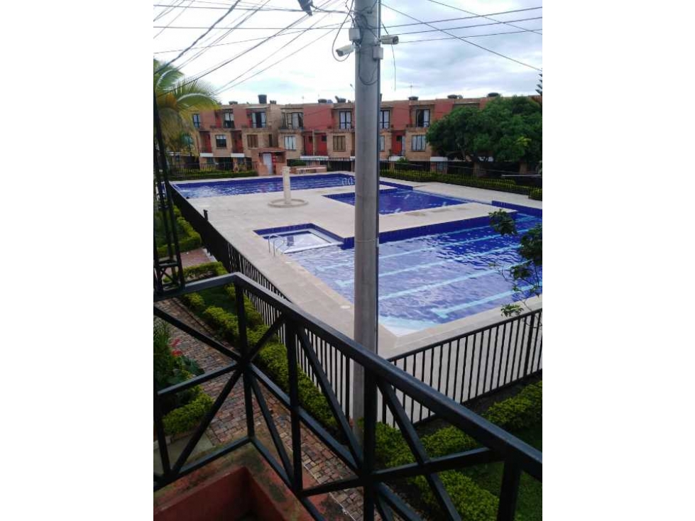 Casa Esquinera En Conjunto Urbano En La Mesa Cundi - 1