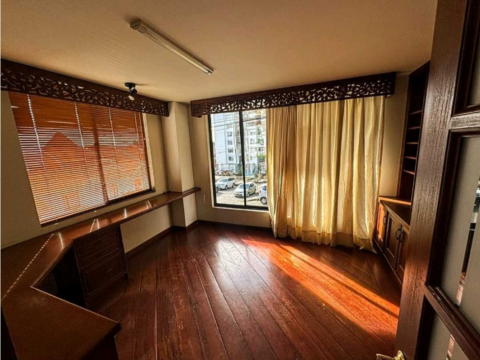 ¡Casa Esquinera en Palermo Venta o Arriendo para Uso Institucional