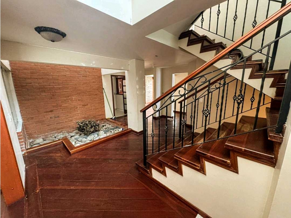 ¡Casa Esquinera en Palermo Venta o Arriendo para Uso Institucional — foto 3