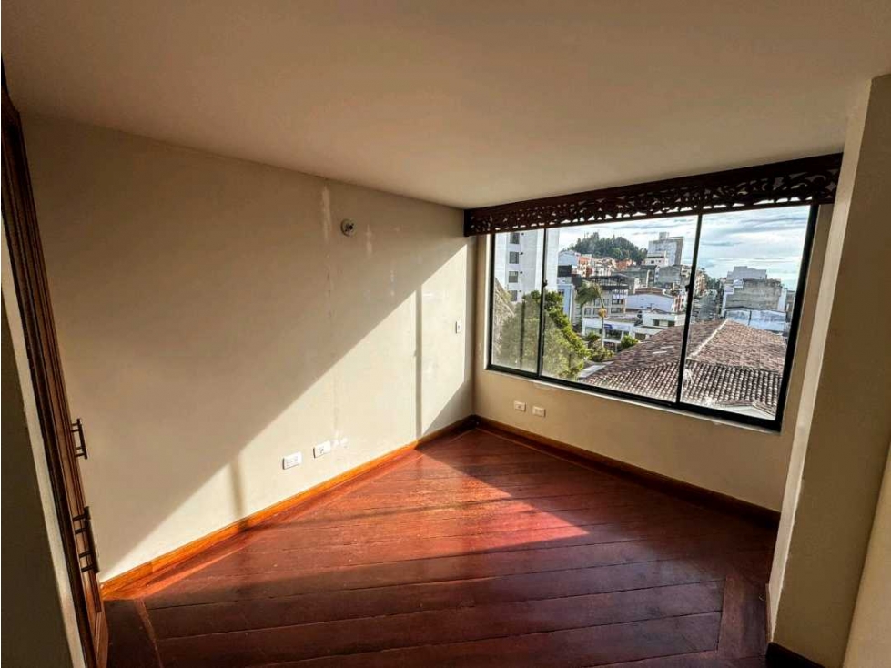 ¡Casa Esquinera en Palermo Venta o Arriendo para Uso Institucional — foto 5