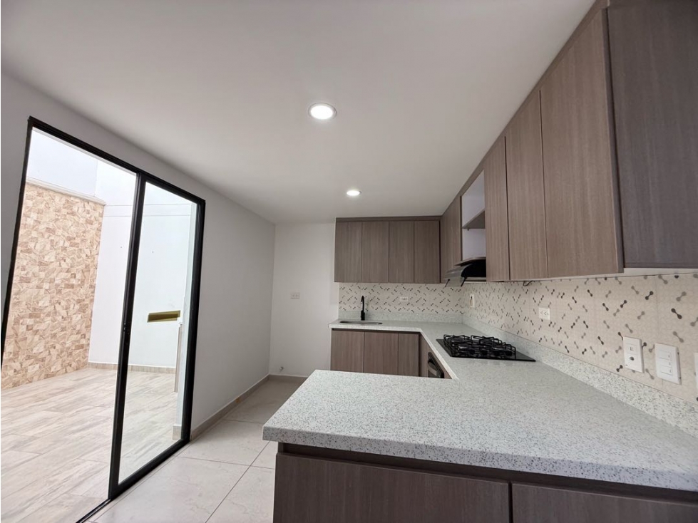 Casa esquinera en Urbanización abierta La Ceja — foto 4