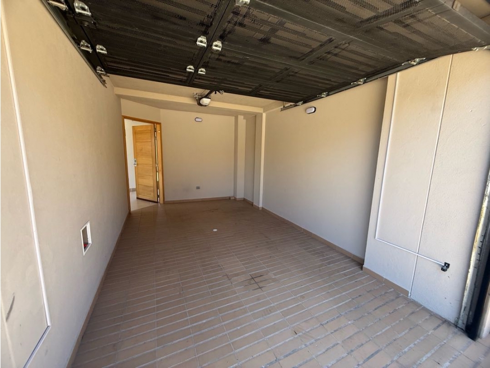 Casa esquinera en Urbanización abierta La Ceja — foto 2