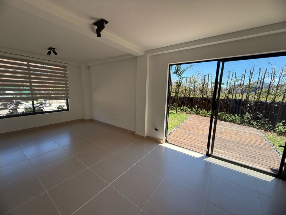 Casa esquinera en Urbanización abierta La Ceja — foto 3