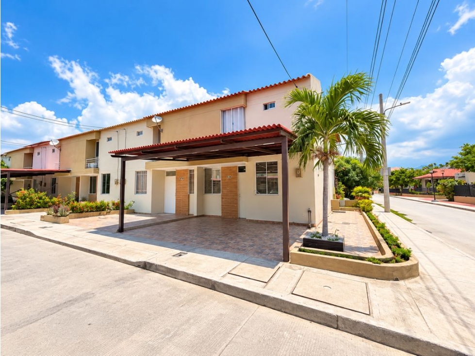 Majestuosa.casa esquinera en venta conjunto Residencial san Lorenzo