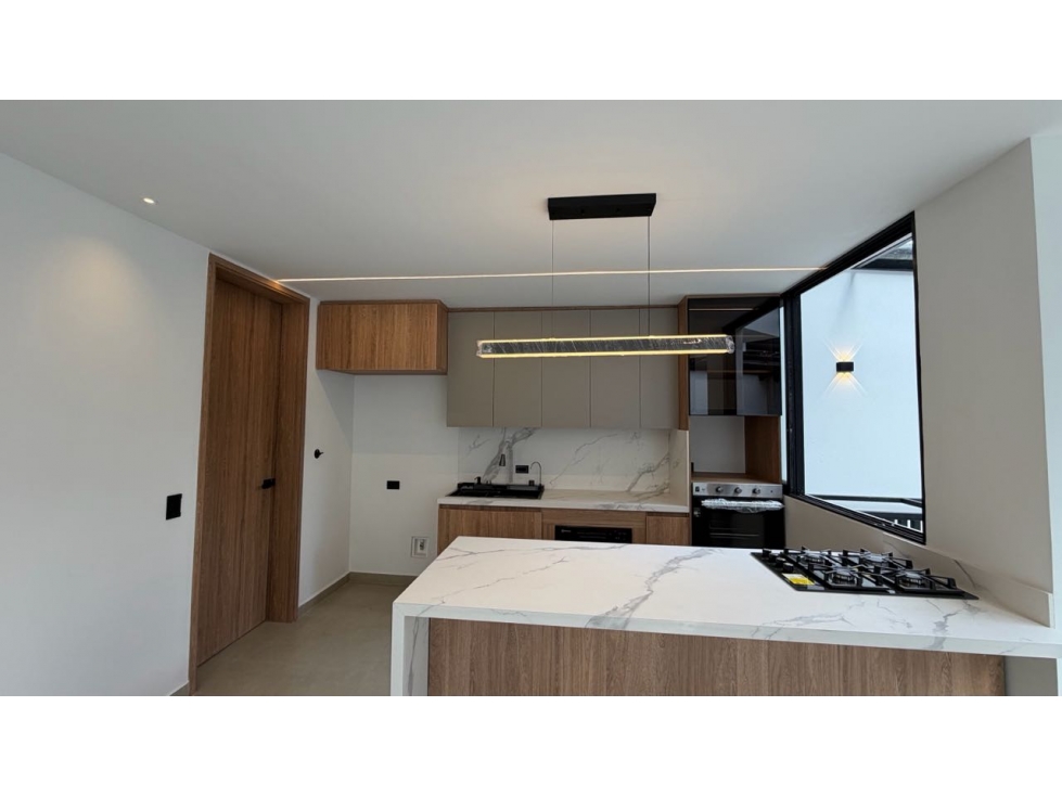 Casa esquinera en venta en La Ceja, Sector Campestre Real — foto 2