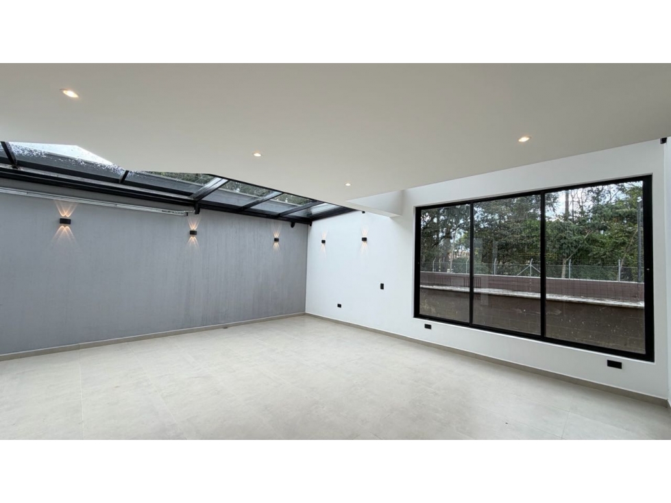 Casa esquinera en venta en La Ceja, Sector Campestre Real — foto 3