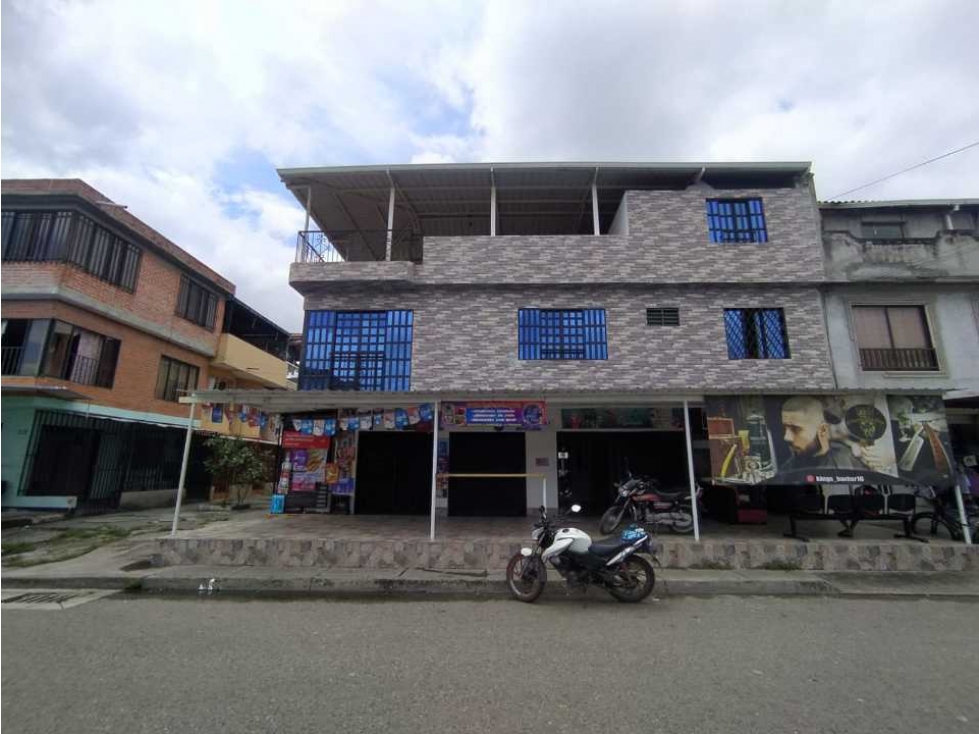 CASA ESQUINERA CON LOCAL EN VENTA EN JUAN PABLO PARA COMERCIO, PALMIRA — foto 3