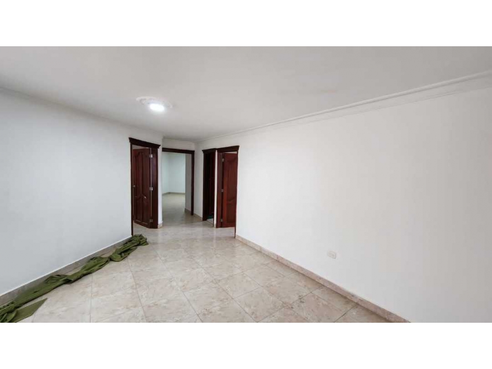 Casa esquinera en riascos a dos cuadras del libertador 005 — foto 4