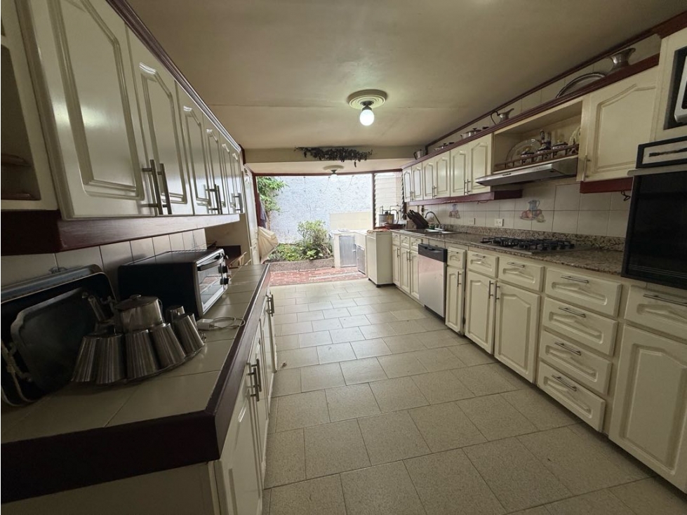 CASA ESQUINERA UBICADA EN ENVIGADO EN UNIDAD CERRADA — foto 4