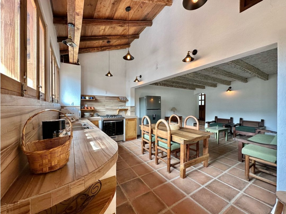 CASA ESTILO MEXICANO | JARDÍN | AMUEBLADA | MASCOTA | VALLE DE BRAVO — foto 4