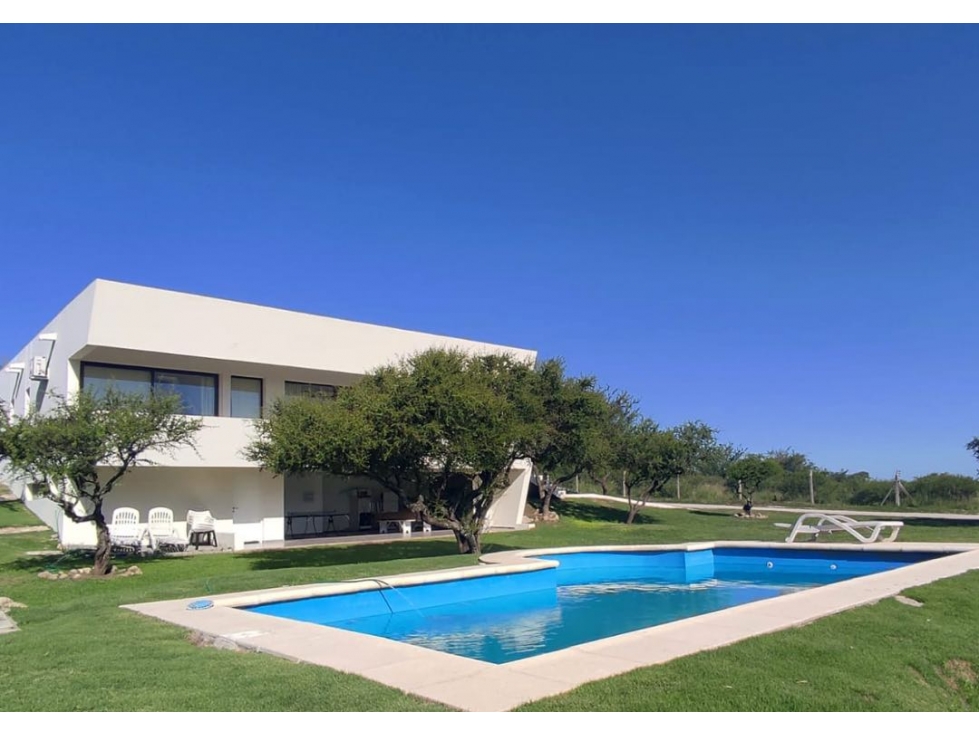 Casa estilo moderno ~ de categoria vendo!!