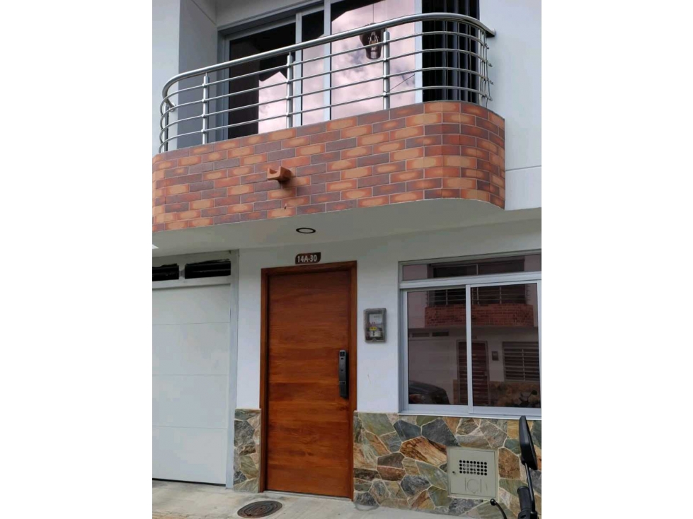 CASA EXCLUSIVA EN VENTA EN LA CEJA CEJA, SECTOR LA ALDEA