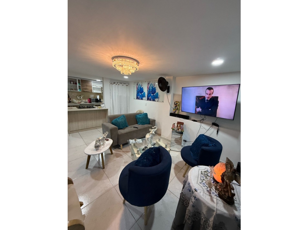 CASA EXTERNA DE 3 PISOS CON ACCESO EN PASAJE SECTOR VILLA DEL PRADO — foto 5