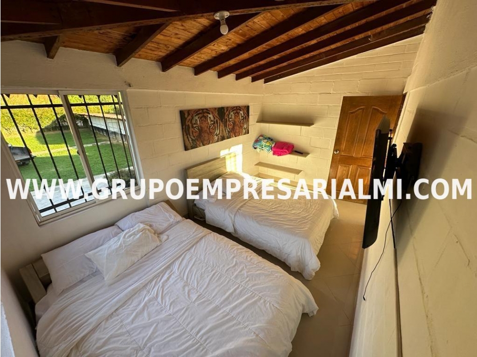 CASA FINCA AMOBLADA EN ARRIENDO, SECTOR SAN ISIDRO COD: 28595 - 5