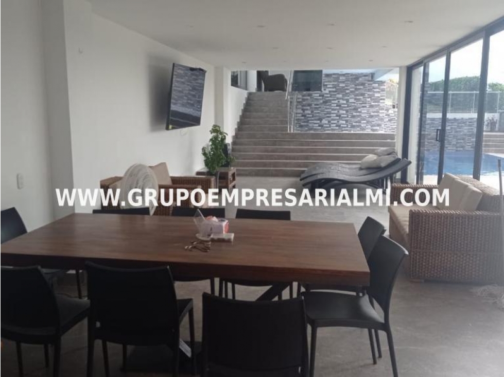 HERMOSA CASA UNIFAMILIAR EN VENTA - SANTA FE COD: 11187 - 4