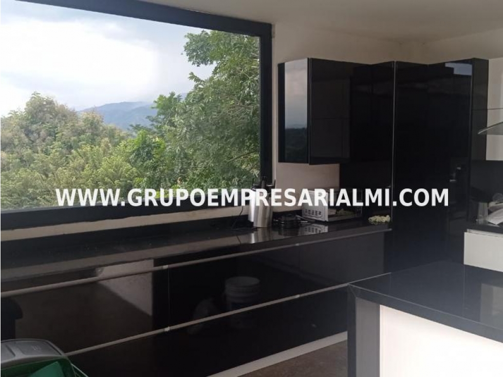 HERMOSA CASA UNIFAMILIAR EN VENTA - SANTA FE COD: 11187 - 5