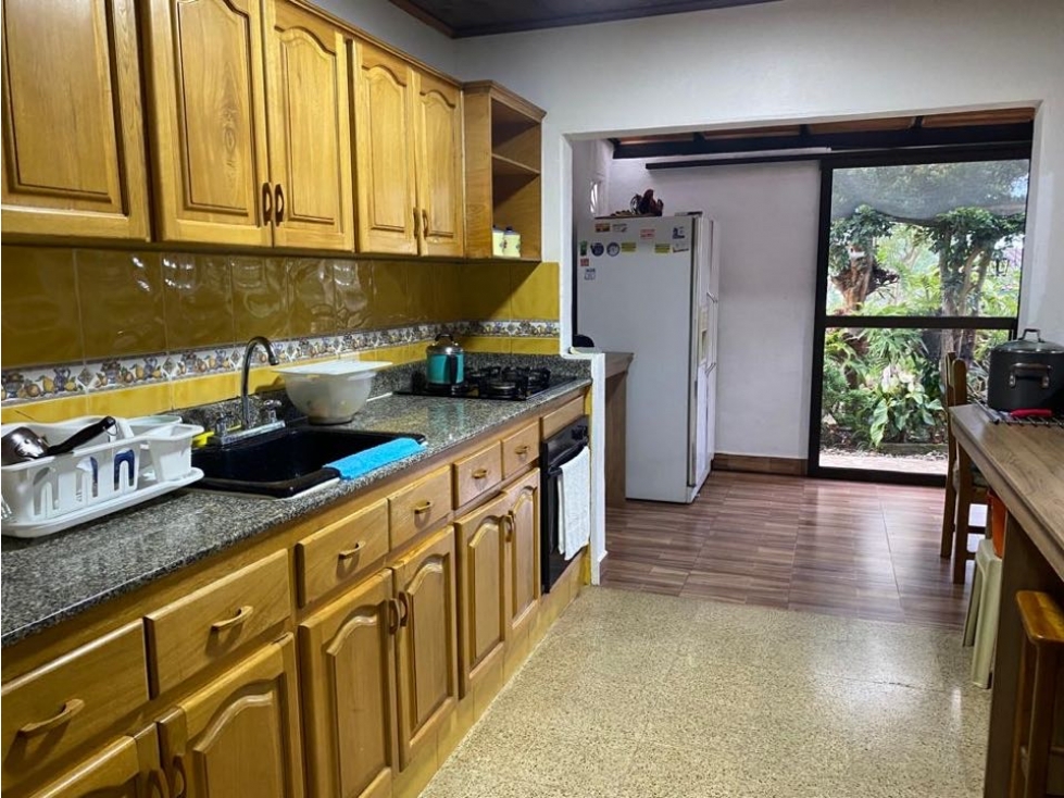 Casa con Pesebreras para la venta en El Carmen de Viboral - 4
