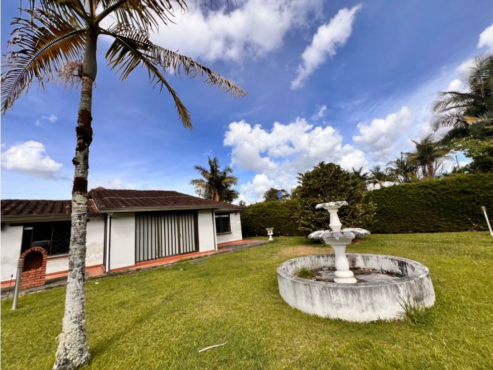 CASA FINCA CON EXCELENTE UBICACIÓN EN VENTA EN CABECERAS LLANOGRANDE.. — foto 2