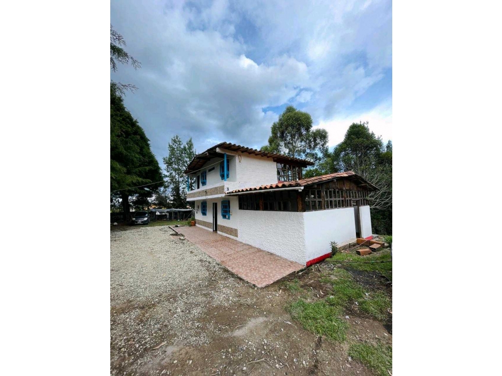 CASA FINCA EN ARRIENDO - SANTA ELENA - 2