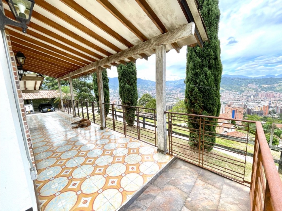 CASA FINCA EN ARRIENDO ENTRE ENVIGADO Y SABANETA - 1