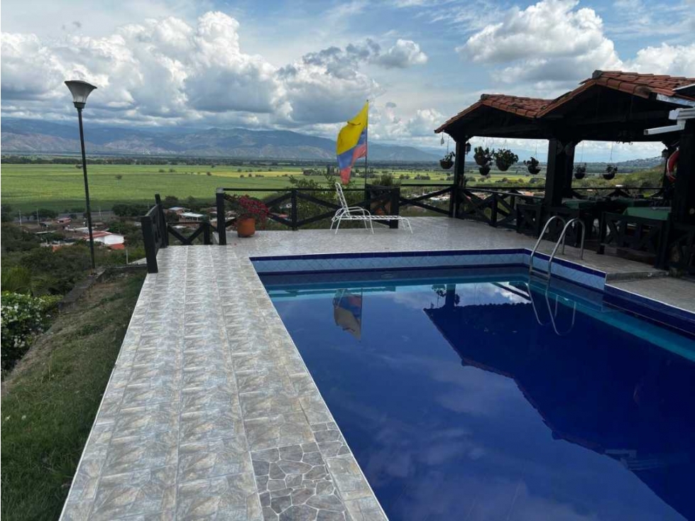 Casa finca en Buga El Vinculo en Parcelación con vista al Valle del C.