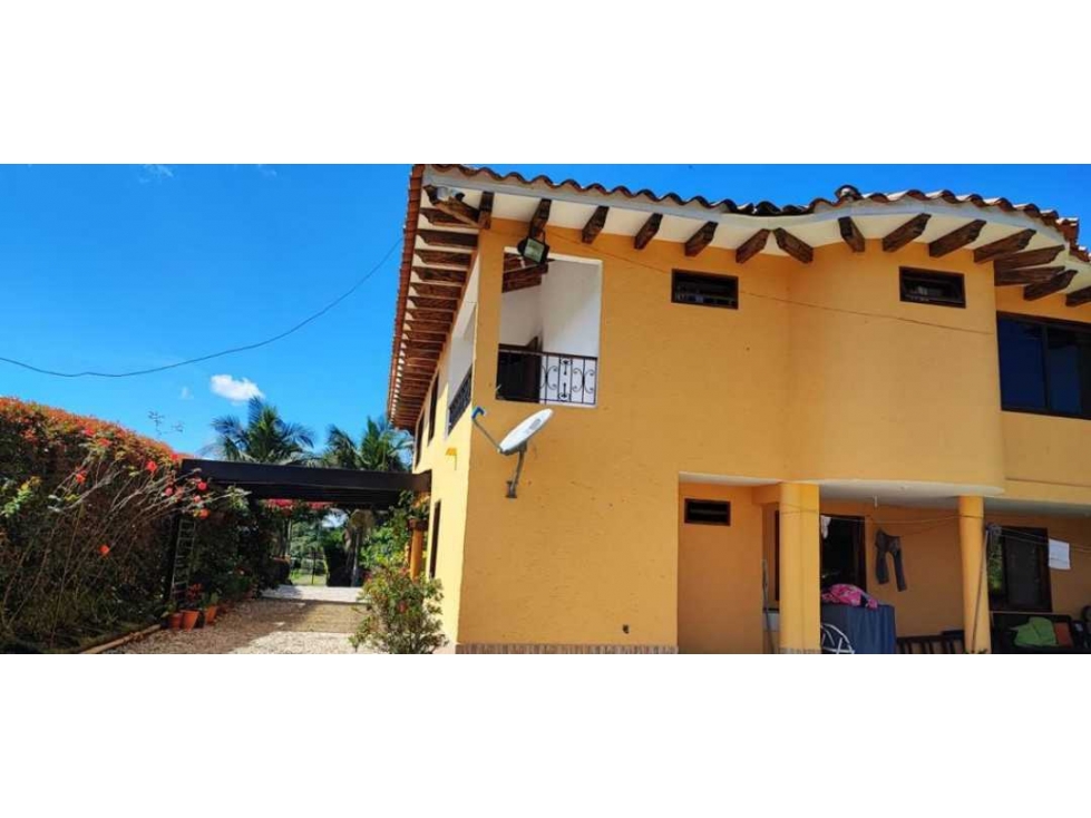 CASA FINCA EN EL CARMEN VIA RÍONEGRO A LA CEJA 3.750 MTS DOS CASAS — foto 5